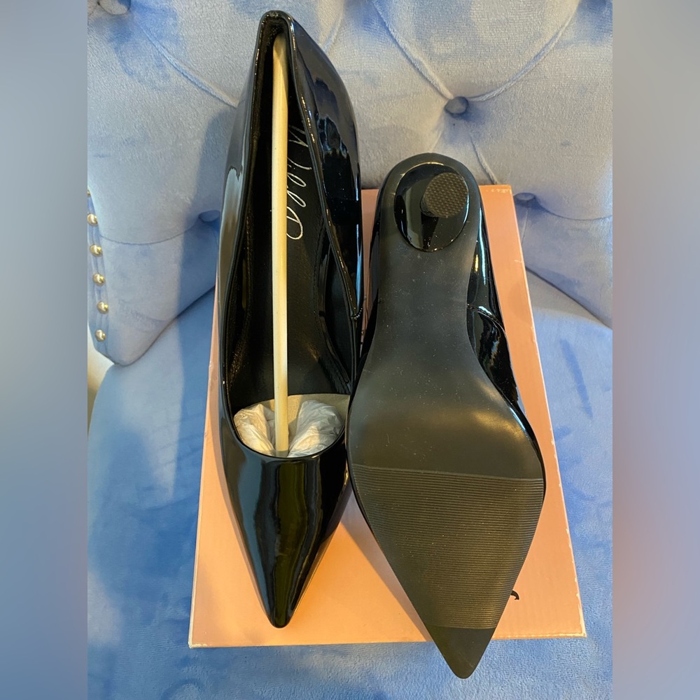 Wild Pair Pointed Patent Pump - Picture 5 of 5